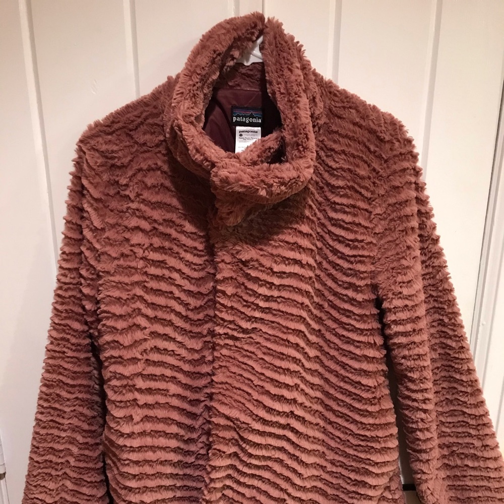 Patagonia Pelage jacket - size L. EUC